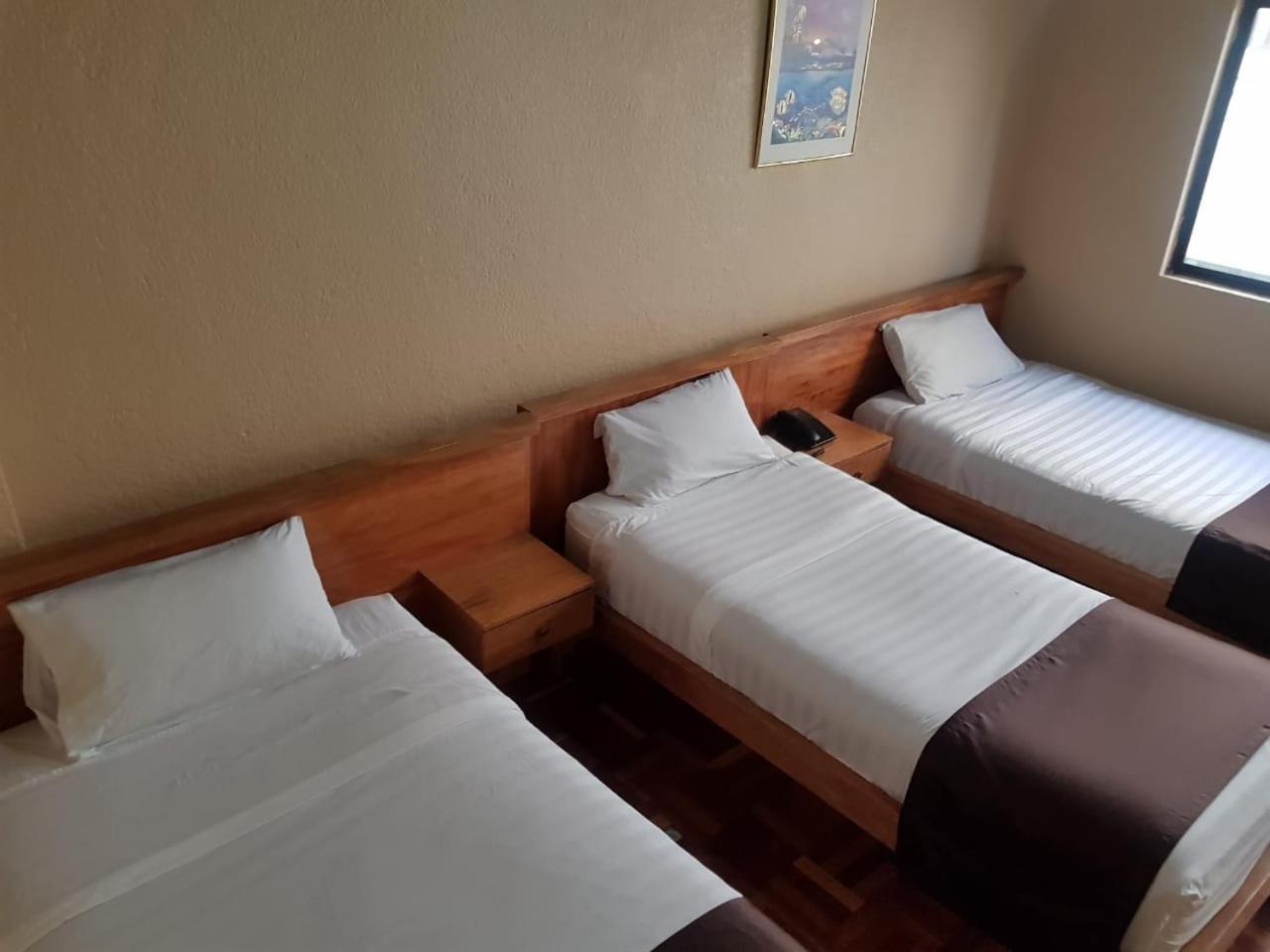 Hostal Loro Verde Quito Buitenkant foto