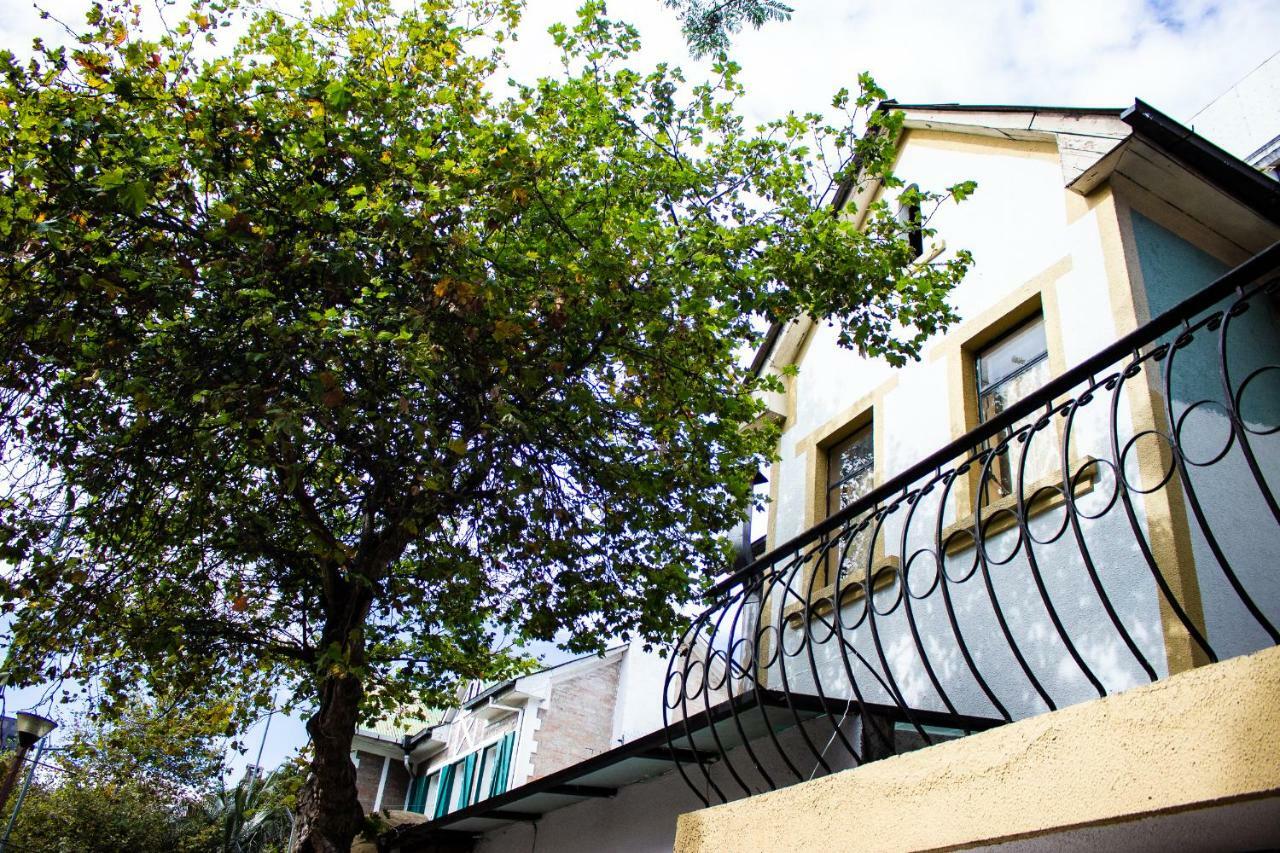 Hostal Loro Verde Quito Buitenkant foto