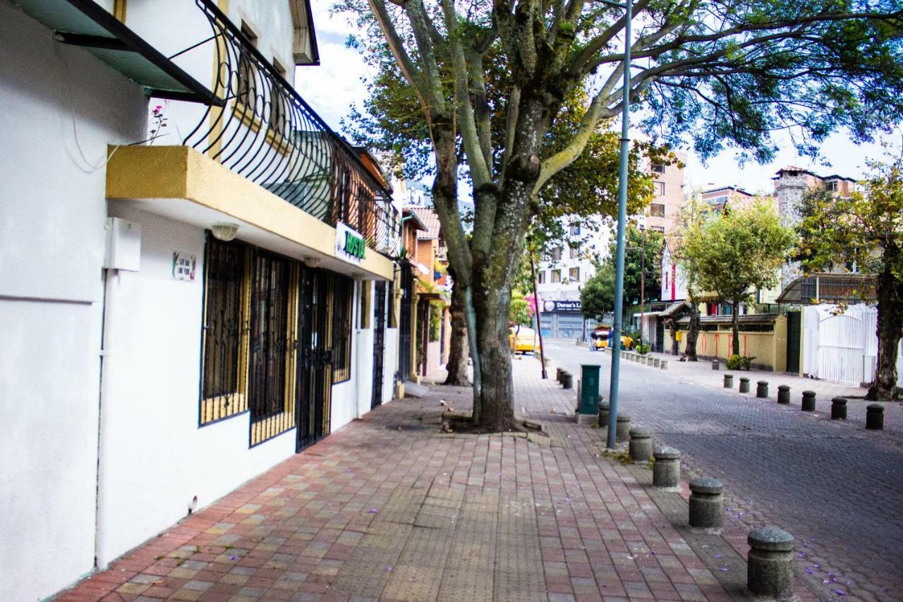 Hostal Loro Verde Quito Buitenkant foto