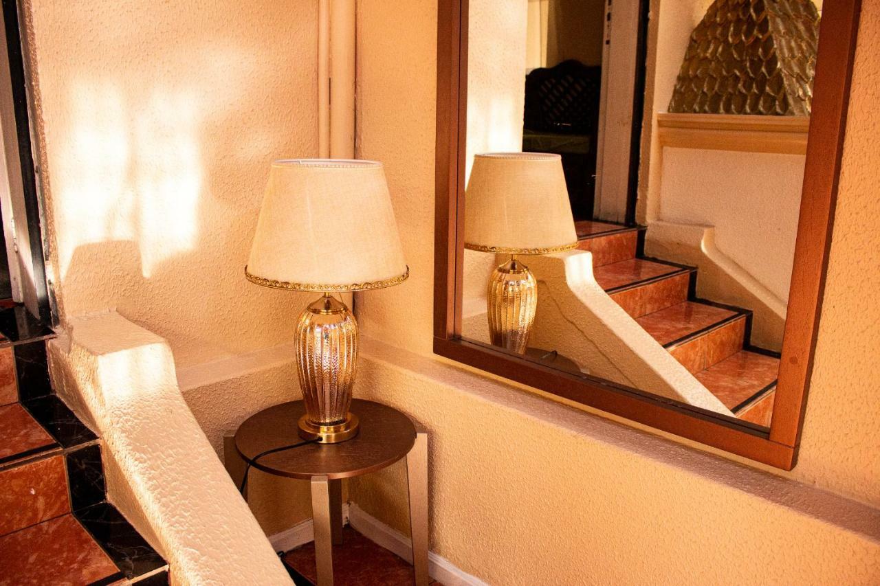 Hostal Loro Verde Quito Buitenkant foto